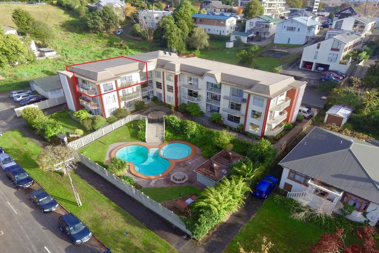 Photo of property in 10u9 Hunter Street, Hamilton Lake, Hamilton, 3204