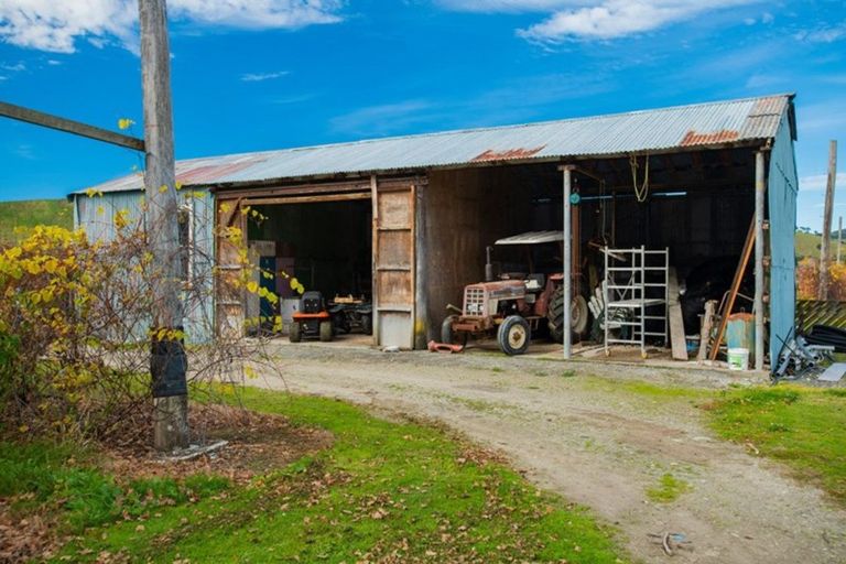 Photo of property in 144 Ngakoroa Road, Ormond, Gisborne, 4071