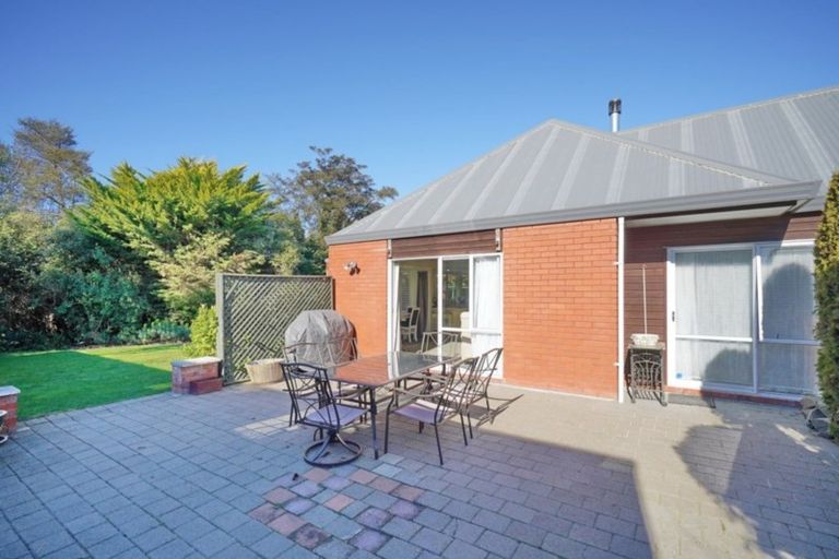 Photo of property in 12 Milesbrook Close, Rangiora, 7400