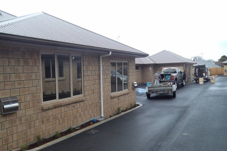 Photo of property in 114u9 Old Farm Road, Hamilton East, Hamilton, 3216