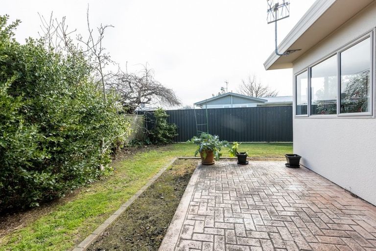 Photo of property in 2/52 Te Aute Road, Havelock North, 4130