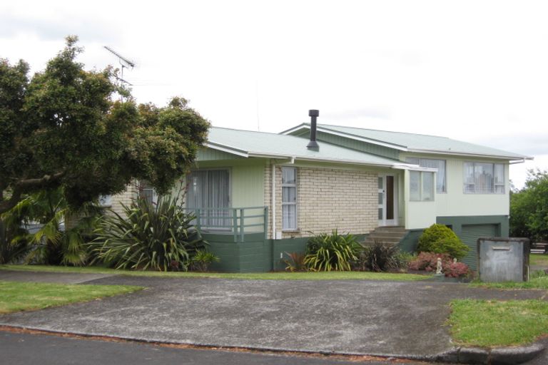Photo of property in 12 Hooper Avenue, Pukekohe, 2120