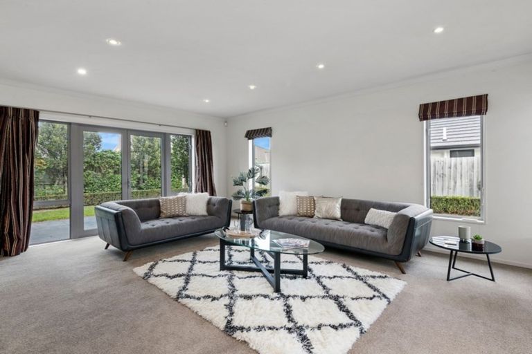 Photo of property in 23 Foresters Crescent, Parklands, Christchurch, 8083