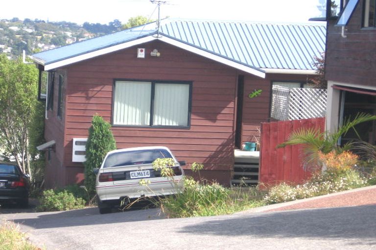 Photo of property in 2/5 Valecrest Place, Bayview, Auckland, 0629