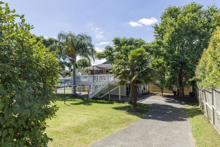 Photo of property in 37 Maude Street, Riverhead, 0820