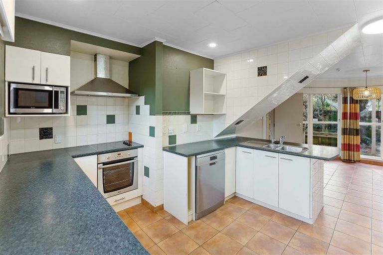 Photo of property in 8 Nimmo Avenue, Waikanae, 5036