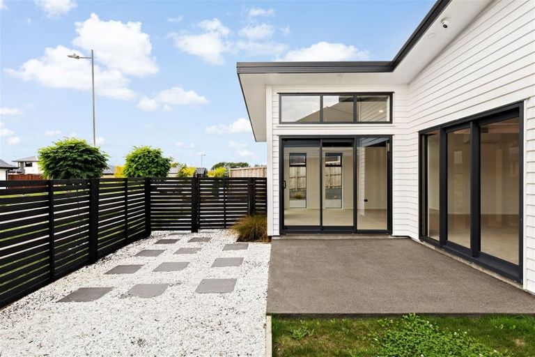 Photo of property in 24 Sarikei Avenue, Northwood, Christchurch, 8051
