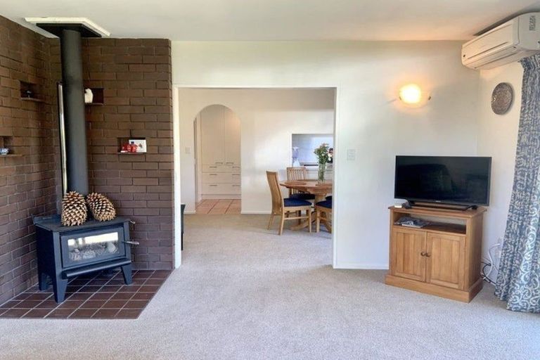 Photo of property in 1/16a Sayers Crescent, Ilam, Christchurch, 8041