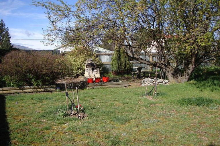 Photo of property in 10 Simons Street, Twizel, 7901