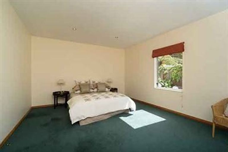 Photo of property in 58 Rama Crescent, Khandallah, Wellington, 6035