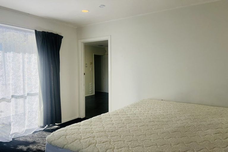 Photo of property in 61 Powrie Street, Glenfield, Auckland, 0629