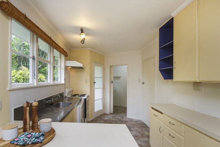 Photo of property in 73 Ruamahanga Crescent, Terrace End, Palmerston North, 4410