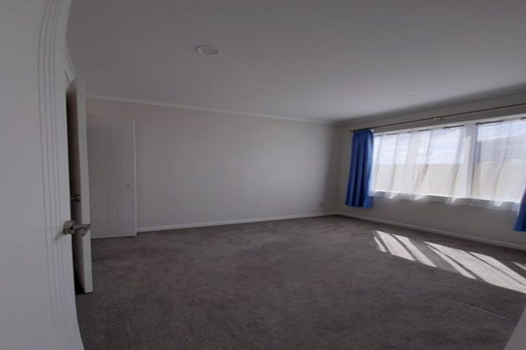 Photo of property in 21 Hakinakina Drive, Flat Bush, Auckland, 2019