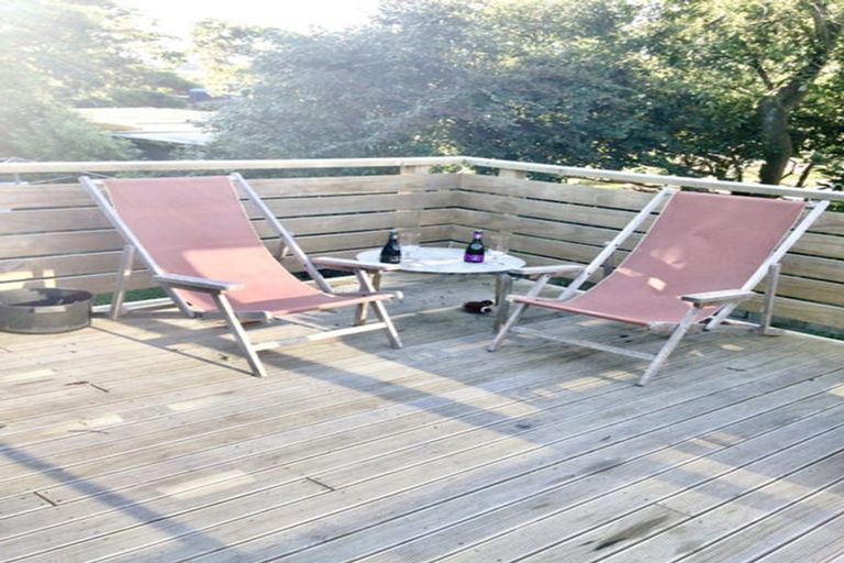 Photo of property in 35 Leinster Avenue, Raumati South, Paraparaumu, 5032