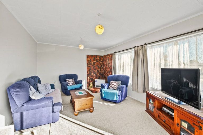 Photo of property in 6 Rata Street, Upper Vogeltown, New Plymouth, 4310