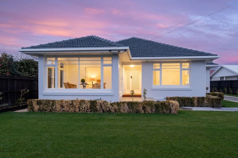 Photo of property in 49 Tuckers Road, Redwood, Christchurch, 8051