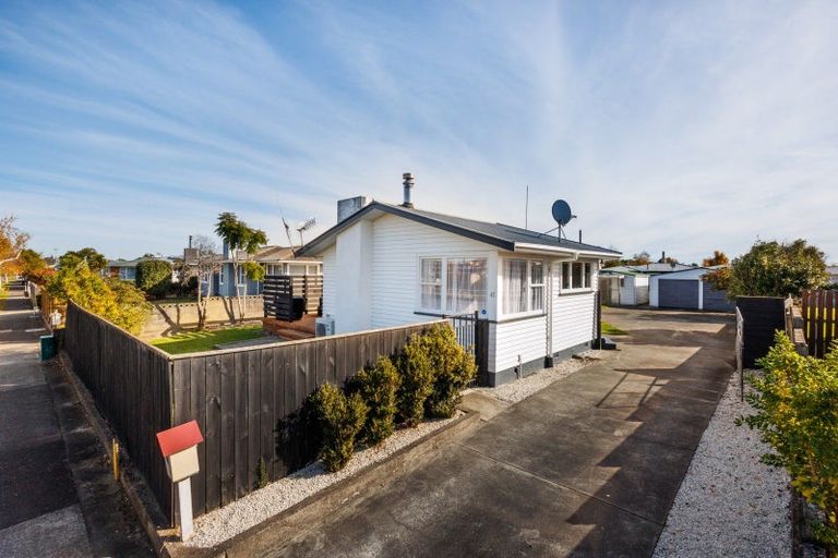 Photo of property in 41 Holdsworth Avenue, Milson, Palmerston North, 4414