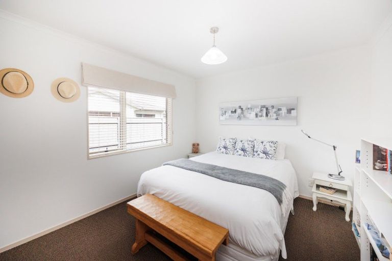 Photo of property in 30 Daniel Place, Kelvin Grove, Palmerston North, 4414