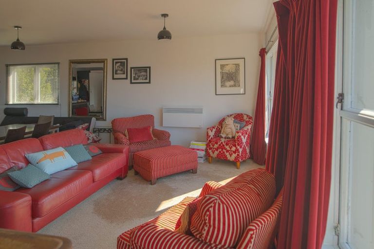 Photo of property in 61a Mortimer Terrace, Brooklyn, Wellington, 6021