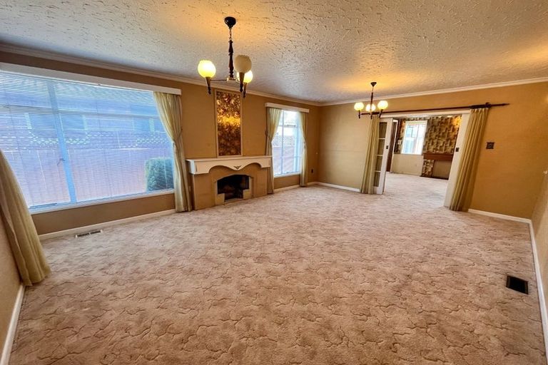 Photo of property in 13 Clouston Street, Saint Martins, Christchurch, 8022