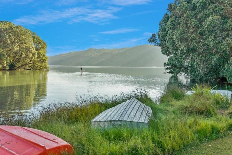 Photo of property in 138 Moana Anu Anu Avenue, Whangamata, 3620