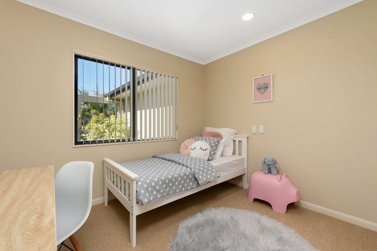 Photo of property in 98 Santa Monica Drive, Papamoa Beach, Papamoa, 3118
