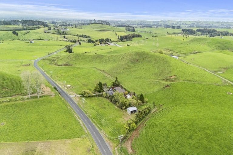 Photo of property in 863 Tarata Road, Kaimata, Inglewood, 4387