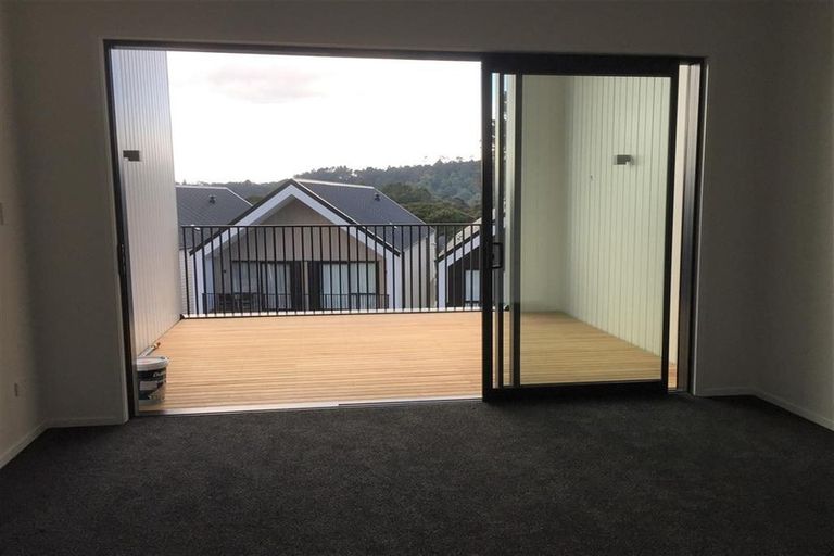 Photo of property in 84 Rangihina Road, Hobsonville, Auckland, 0616