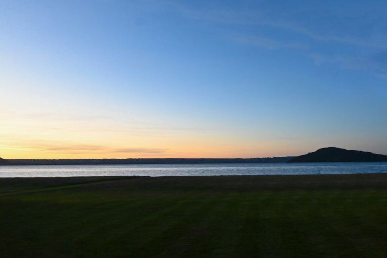 Photo of property in 10a Cooper Avenue, Holdens Bay, Rotorua, 3010