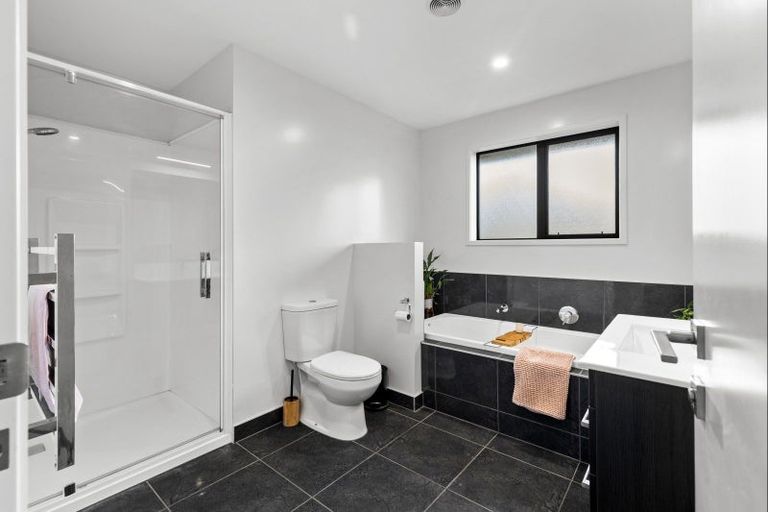 Photo of property in 8a Shetland Place, Westbrook, Palmerston North, 4412