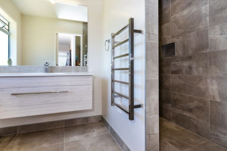 Photo of property in 49/500 Kinloch Road, Kinloch, Taupo, 3377