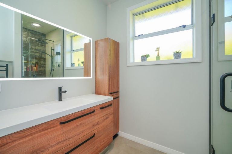 Photo of property in 98 Ward Street, Waverley, Invercargill, 9810