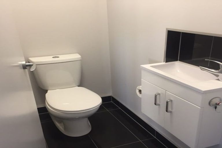 Photo of property in 9 Pioneer Road, Waitarere Beach, 5510