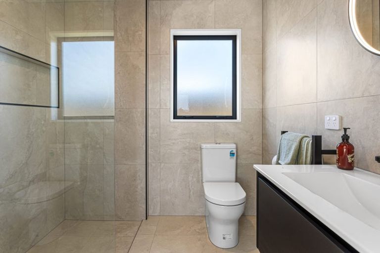 Photo of property in 18 Salkeld Place, Woodend, 7610