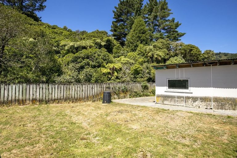 Photo of property in 19 Sunny Grove, Wainuiomata, Lower Hutt, 5014