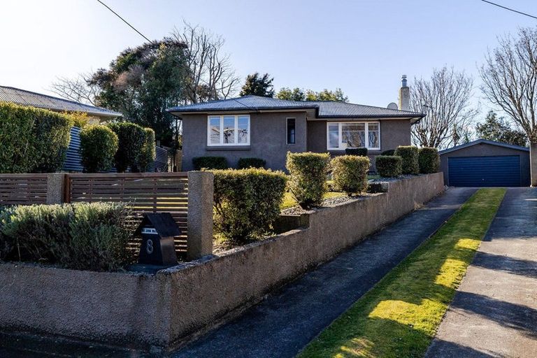 Photo of property in 8 Stoke Place, Awapuni, Palmerston North, 4412
