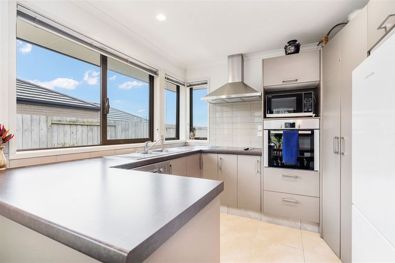 Photo of property in 3 Lake Drive, Tikipunga, Whangarei, 0112