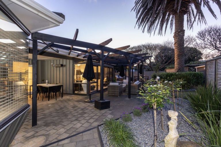 Photo of property in 1a Arawa Street, Raumati Beach, Paraparaumu, 5032