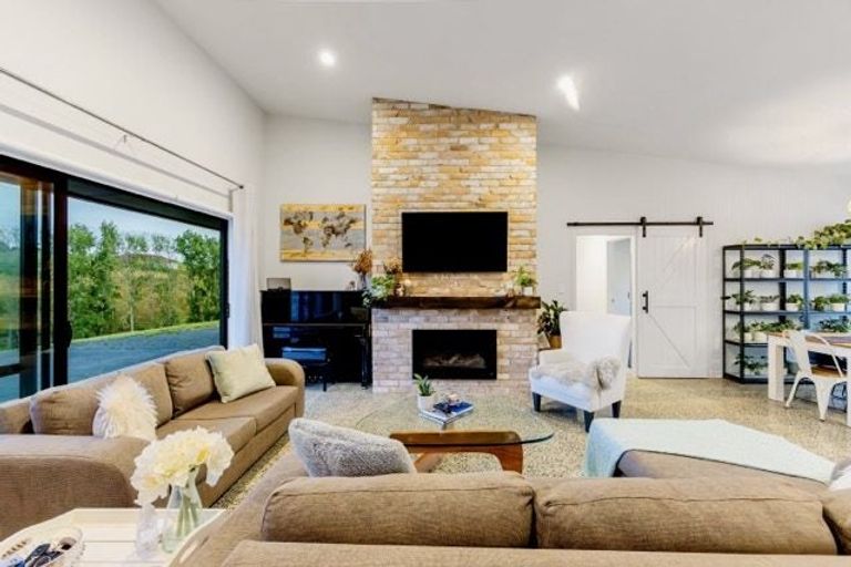 Photo of property in 312 Pukapuka Road, Pohuehue, Warkworth, 0983