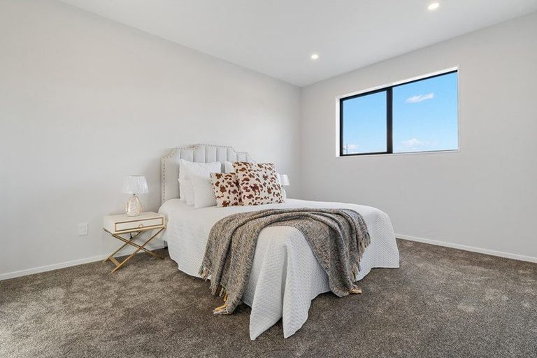 Photo of property in 73 Tributary Parade, Karaka, Papakura, 2113