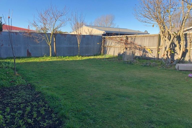 Photo of property in 57 Oriana Crescent, Hornby, Christchurch, 8042