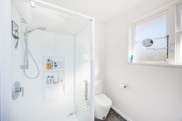 Photo of property in 2 Avon Terrace, Roslyn, Palmerston North, 4414