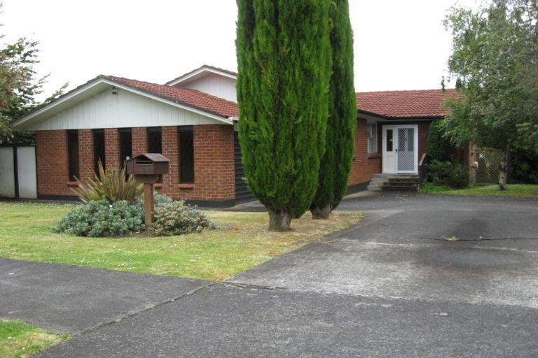 Photo of property in 73 Muir Avenue, Mangere Bridge, Auckland, 2022