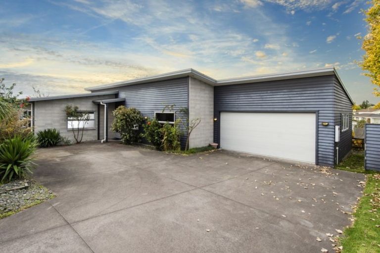 Photo of property in 8a Cameron Road, Te Puke, 3119