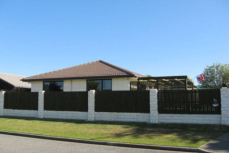 Photo of property in 24 Mathias Place, Kaiapoi, 7630