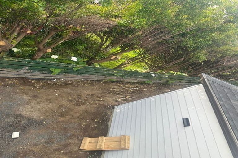 Photo of property in 79c Bond Crescent, Forrest Hill, Auckland, 0620