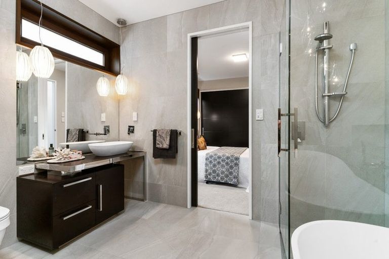 Photo of property in 7 Ngahere Street, Fendalton, Christchurch, 8041