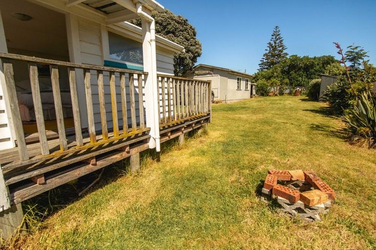 Photo of property in 33 Gawler Street, Te Horo Beach, Otaki, 5581