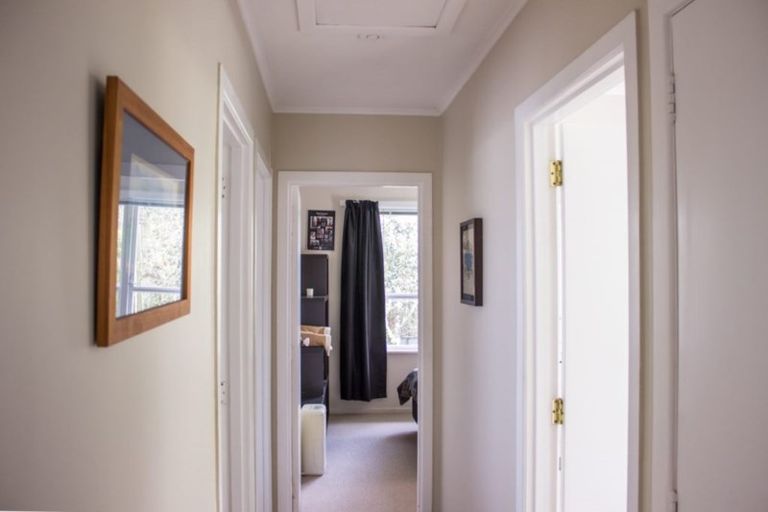 Photo of property in 1/22 Coroglen Avenue, Birkenhead, Auckland, 0626