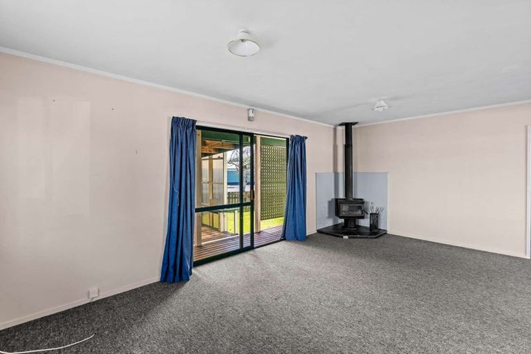 Photo of property in 57 Sandspit Road, Waiuku, 2123